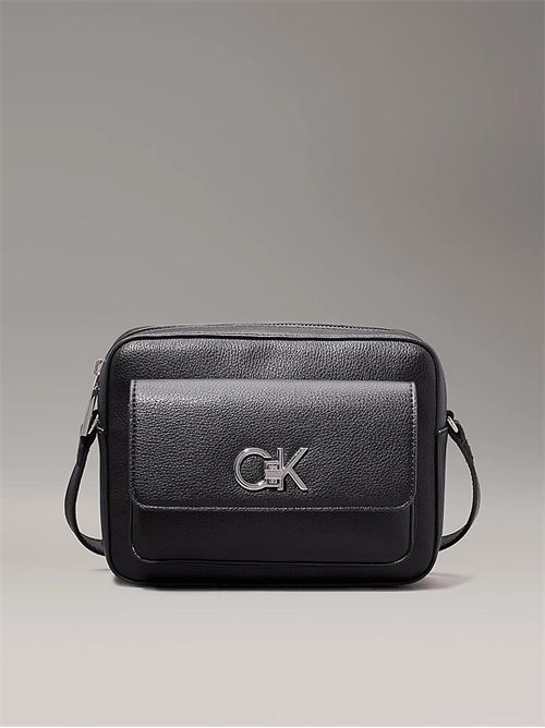 RE-LOCK CAMERA BAG W/FLAP_PBL CALVIN KLEIN | K60K612538/BEH